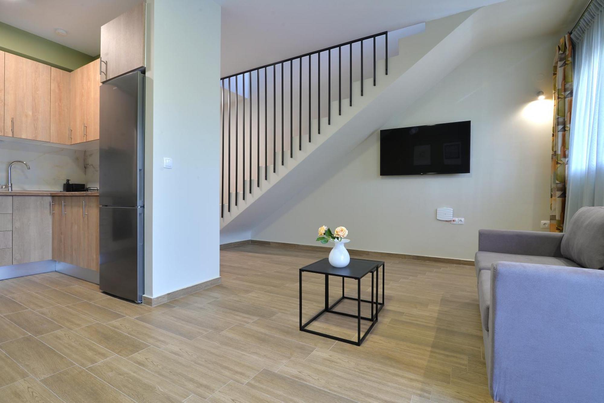 Niel Holiday Apartments, Panel Hospitality Homes & Villas เลปโตการายา ภายนอก รูปภาพ