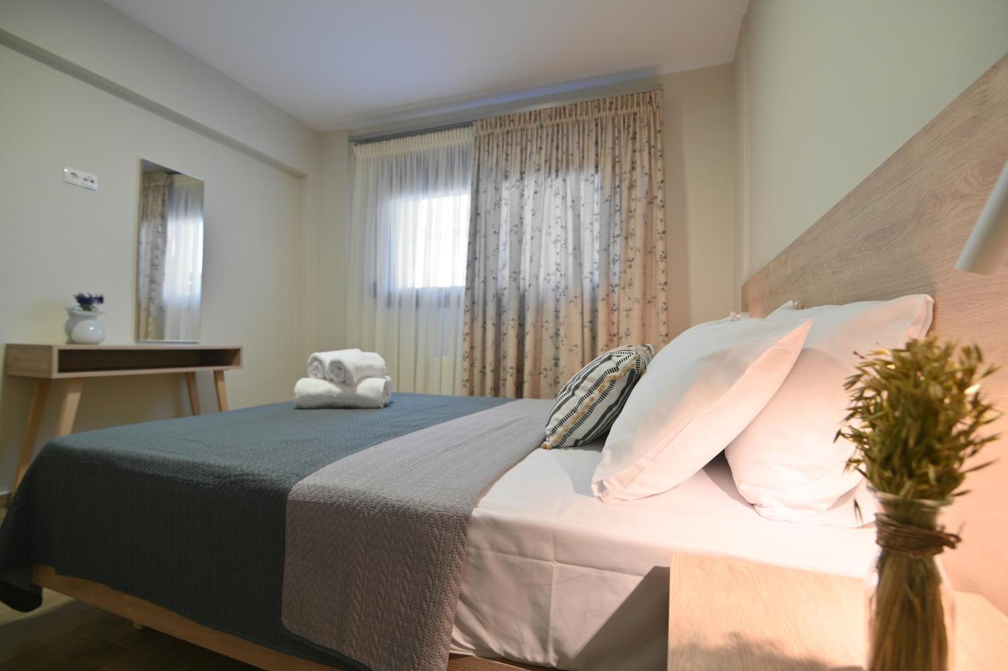 Niel Holiday Apartments, Panel Hospitality Homes & Villas เลปโตการายา ภายนอก รูปภาพ